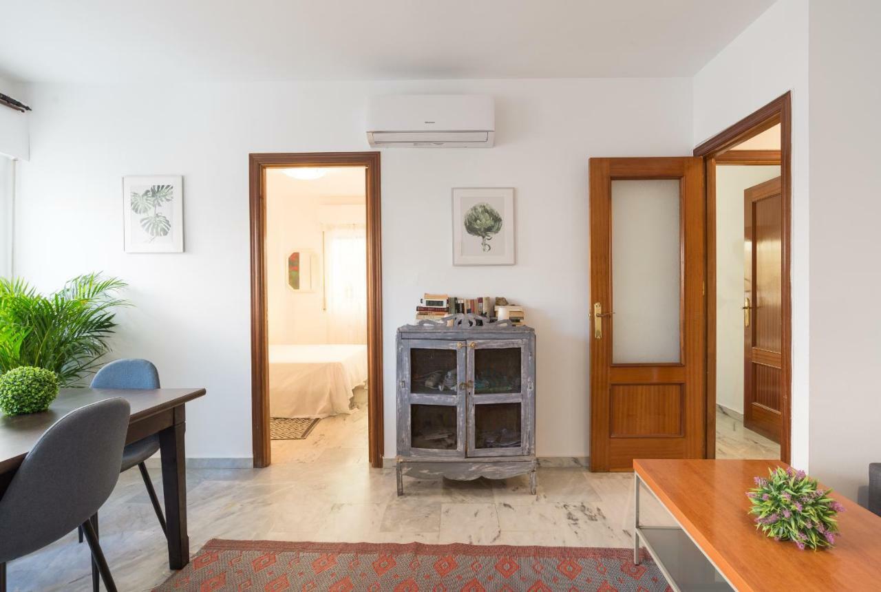 Апартаменты Ambb-Private Patio-Steps Away From Old Town Малага Экстерьер фото